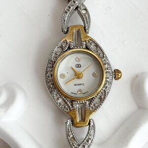 Dual Gold & Silver Toned XOXO Quartz Analog Vintage Wristwatch - 12mm - WORKS!